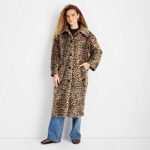 Elegant Leopard Print Teddy Jacket